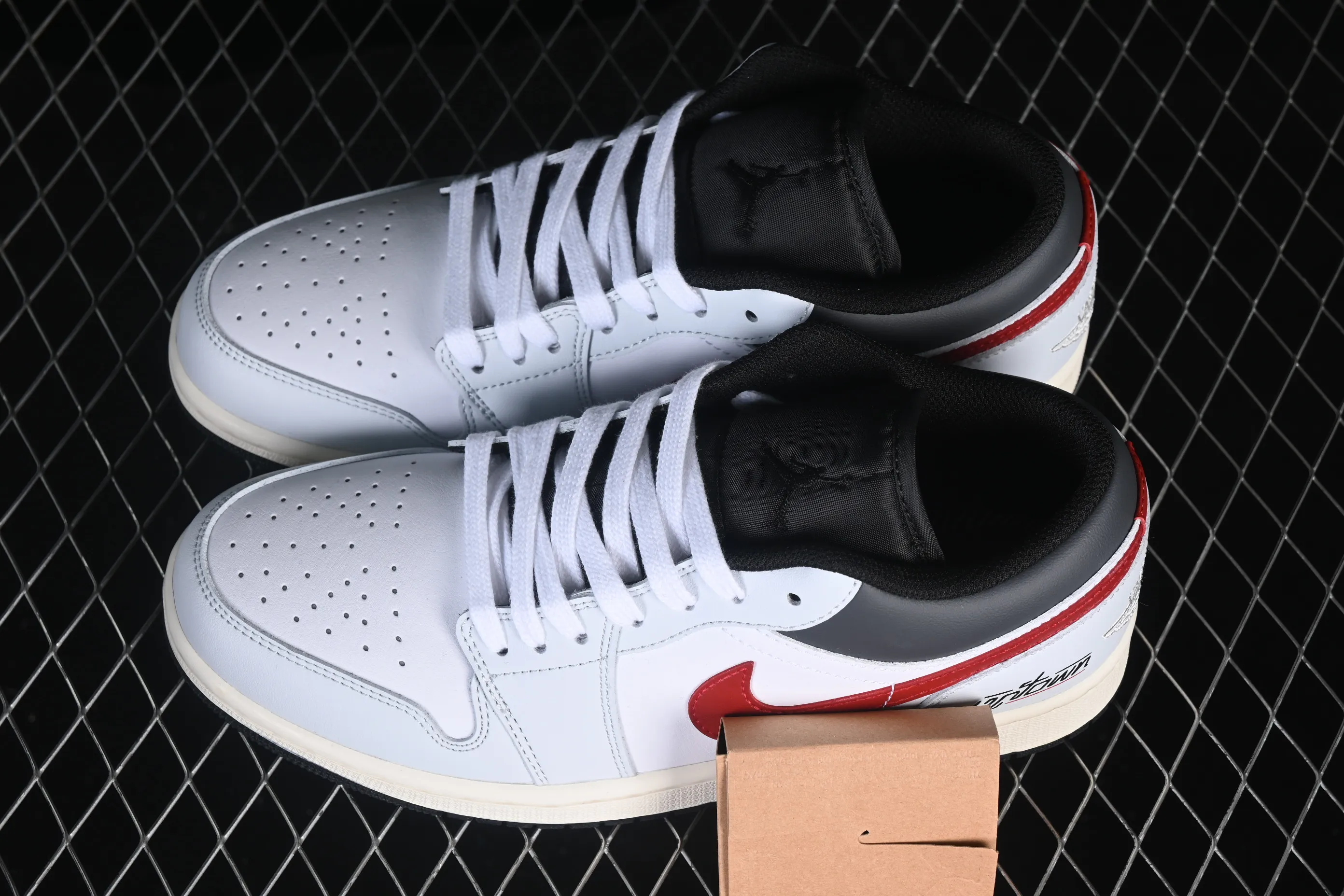 All categories Air Jordan Jordan series basketball shoes Air Jordan 1 Low Air Jordan 1 Low AJ1 Joe 1 rice white red low-top retro culture basketball shoes 553558-081